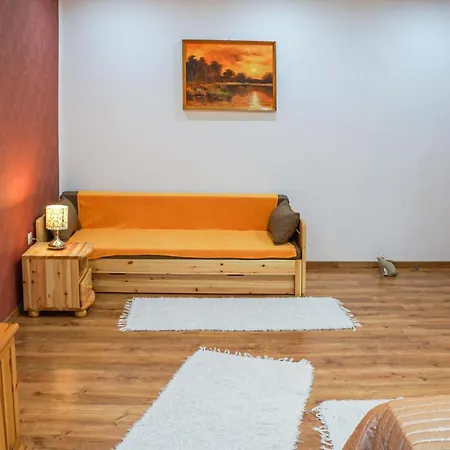 Nice In W/ 2 Bedrooms Ábrahámhegy